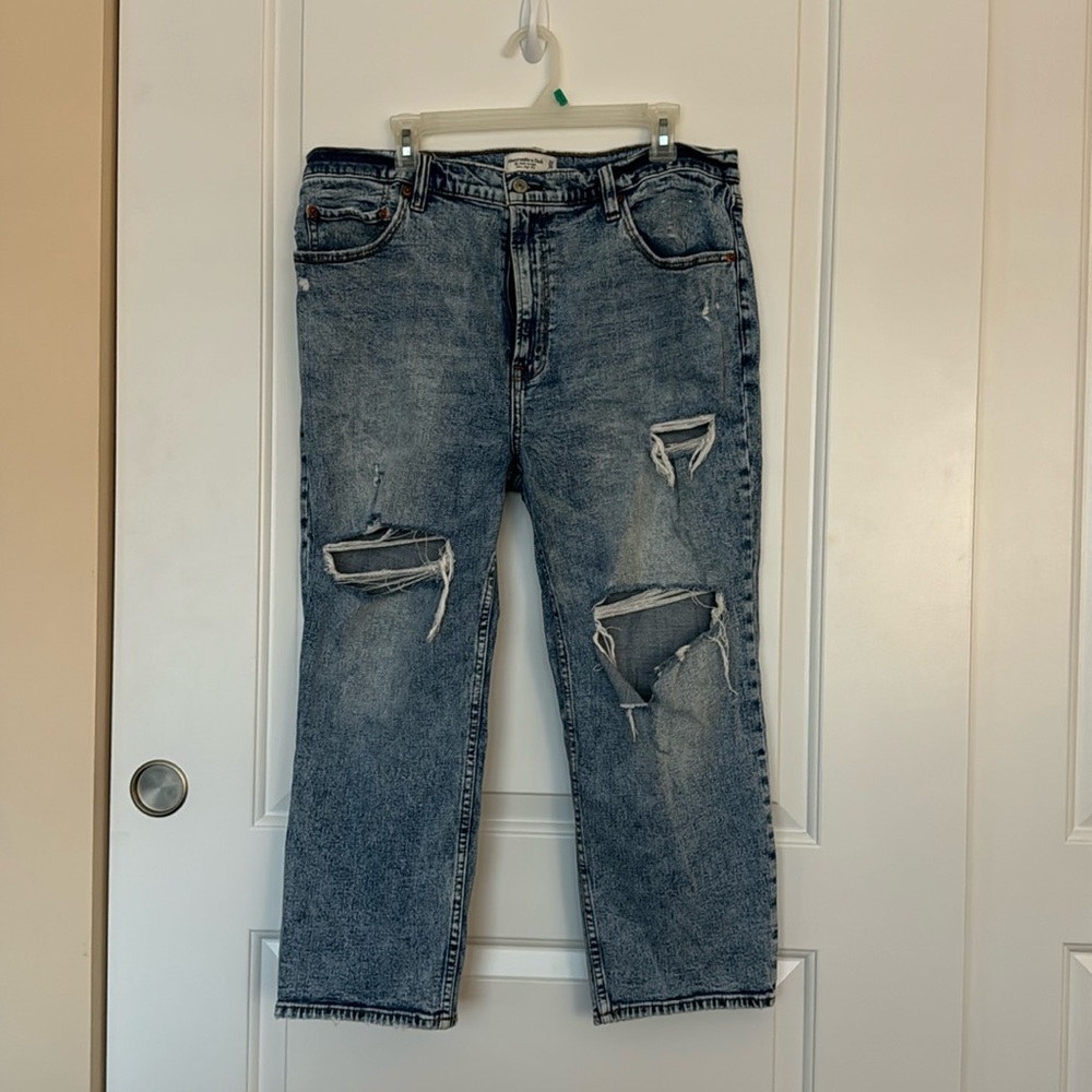 Abercrombie & Fitch - The Ankle Length Ultra High Rise Jean - size 18 short